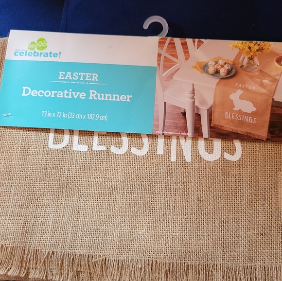 Easter runner - Picture 3 of 3